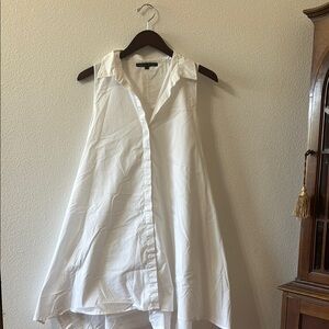 Elegant White Sleeveless Dress